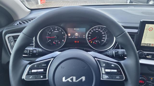 Kia Ceed Gold 1.5 *LED*Navi*Shzg*Lhzg*PDC*Cam*17Zoll* 