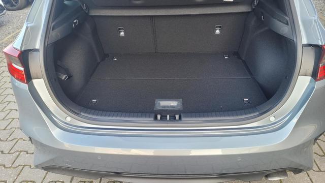 Kia Ceed Gold 1.5 *LED*Navi*Shzg*Lhzg*PDC*Cam*17Zoll* 