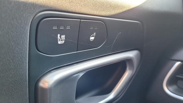 Kia K4 Kombi 1.6 T-GDI 110 kW Vision SW DCT+NAVI+SHZ+ACA+LED+KAMERA 