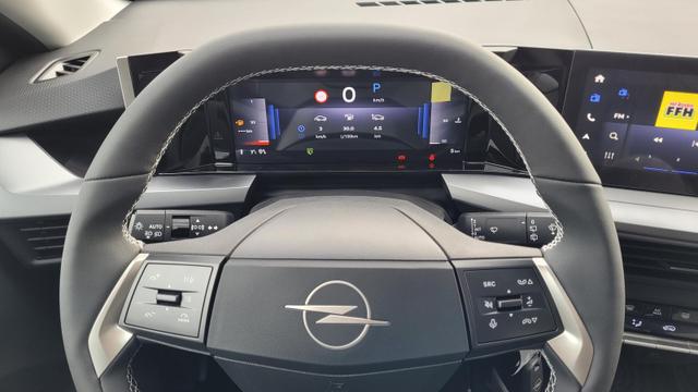 Opel Frontera Ultimate 1.2 107 kW Ultimate*7Sitze*LED*Navi*Shzg*PDC*Cam* 