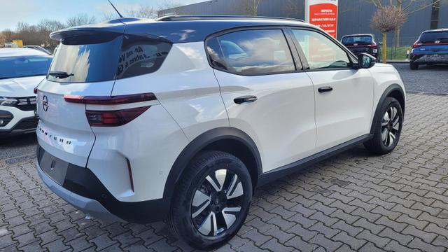 Opel Frontera Ultimate 1.2 107 kW Ultimate*LED*Navi*Shzg*BFS*PDC*Cam*17" 