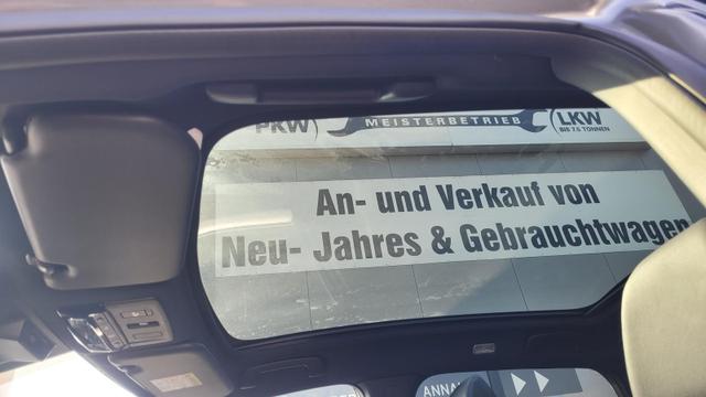 Nissan Qashqai Tekna 4x4 4x4*Navi*LED*PDach*Leder*Shzg*BFS* 