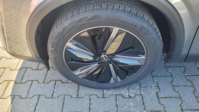 Nissan Qashqai Tekna 4x4 4x4*Navi*LED*PDach*Leder*Shzg*BFS* 