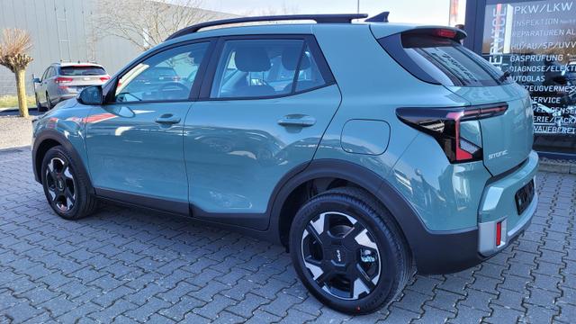 Kia Stonic Silver AT*Navi*Shzg*Lhzg*PDCv+h*Cam*16Zoll*LED 