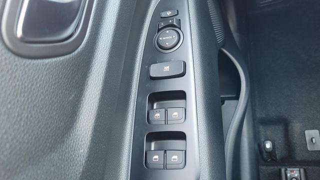 Kia Stonic Exclusive FL*LED*Navi*Shzg*PDCv+h*Cam*16" 