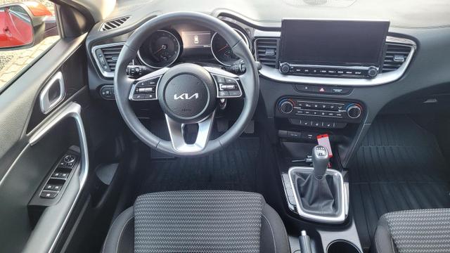 Kia Ceed Sportswagon Gold SW 1.5*Navi*Shzg*Lhzg*PDC*Cam*16Zoll*ACA* 