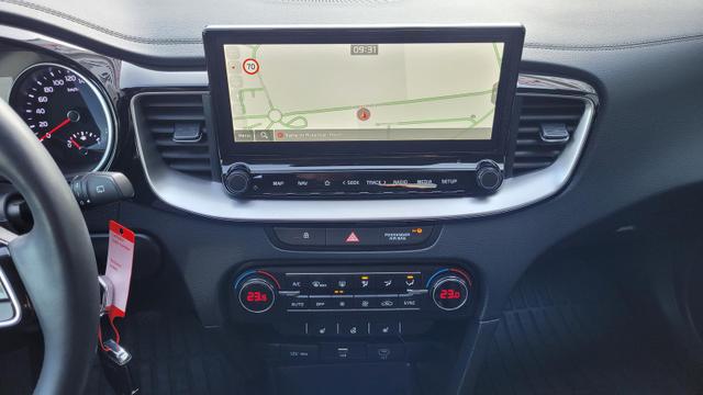 Kia Ceed Sportswagon Gold SW 1.5*Navi*Shzg*Lhzg*PDC*Cam*16Zoll*ACA* 