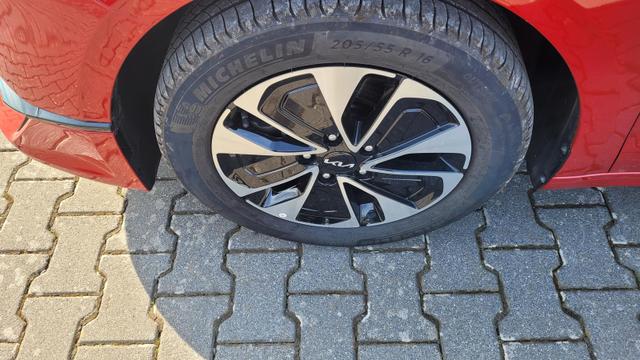 Kia Ceed Sportswagon Gold SW 1.5*Navi*Shzg*Lhzg*PDC*Cam*16Zoll*ACA* 