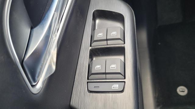 MG ZS 1.5 Hybrid+ 145 kW Luxury AT Luxury+Navi+SHZ+Kamera+ACA+18 