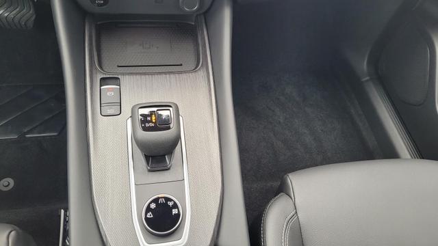 Nissan Qashqai Tekna 4x4 4x4*Navi*LED*PDach*Leder*Shzg*BFS* 