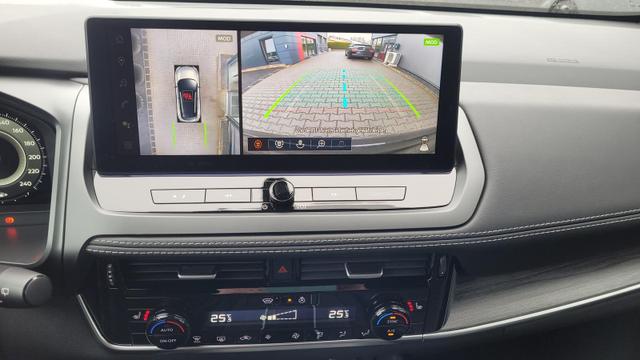 Nissan Qashqai Tekna 4x4 4x4*Navi*LED*PDach*Leder*Shzg*BFS* 