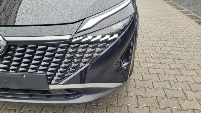 Nissan Qashqai Tekna 4x4 4x4*Navi*LED*PDach*Leder*Shzg*BFS* 