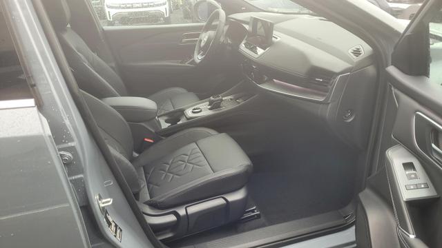 Nissan Qashqai Tekna 4x4 4x4*Navi*LED*PDach*Leder*Shzg*BFS* 