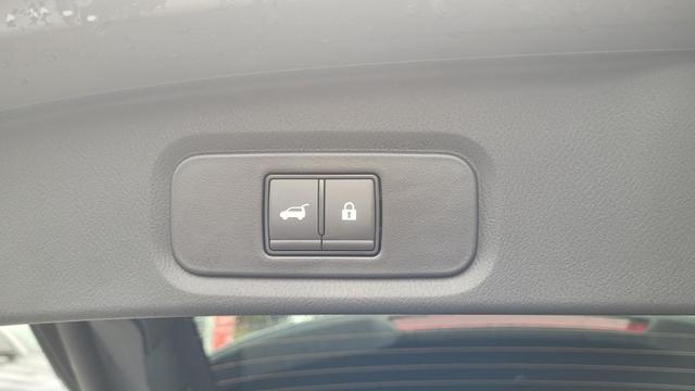 Nissan Qashqai Tekna 4x4 4x4*Navi*LED*PDach*Leder*Shzg*BFS* 