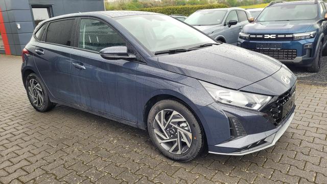Hyundai i20 Family Family*Navi*Shzg*Lhzg*PDC*Cam*16Zoll*ACA* 
