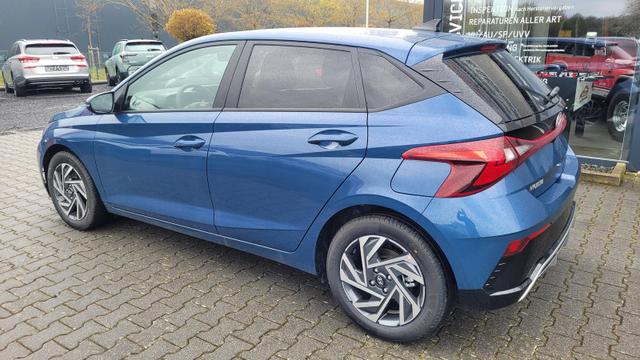 Hyundai i20 Family Family*Navi*Shzg*Lhzg*PDC*Cam*16Zoll*ACA* 
