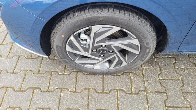 Hyundai i20 Family Family*Navi*Shzg*Lhzg*PDC*Cam*16Zoll*ACA* 