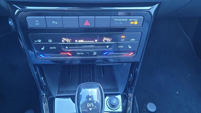Volkswagen T-Cross 1.0 TSI 85 kW Style Style*MatrixLED*Shzg*PDCv+h*Cam*ACC*17" 