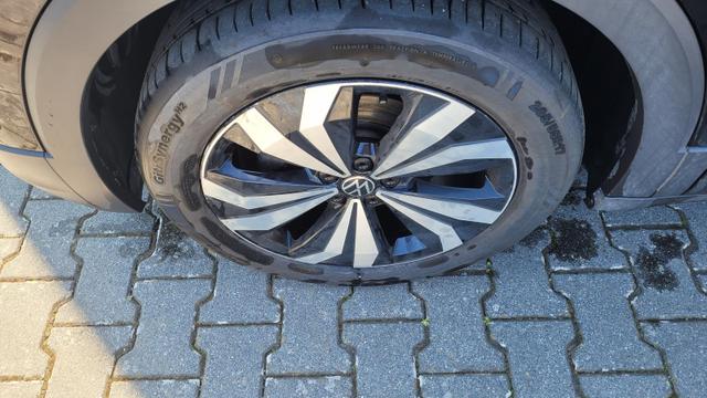 Volkswagen T-Cross 1.0 TSI 85 kW Style Style*MatrixLED*Shzg*PDCv+h*Cam*ACC*17" 