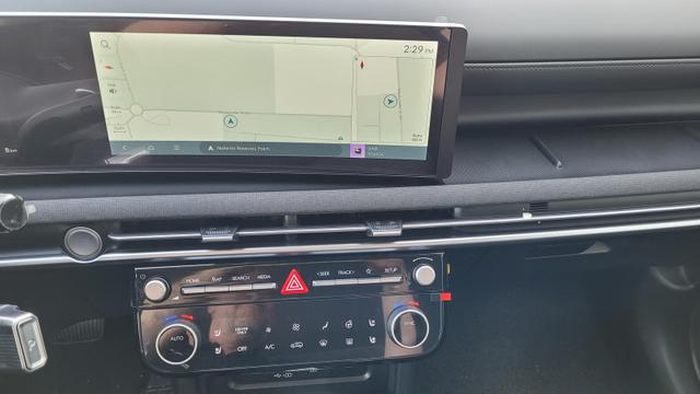 Hyundai TUCSON Shine Sensation Shine*LED*Navi*Leder*HUD*PDach*PDC*Cam*19 