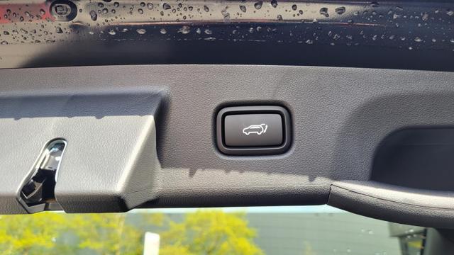 Hyundai TUCSON Shine Sensation Shine*LED*Navi*Leder*HUD*PDach*PDC*Cam*19 