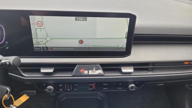Kia Stonic Silver AT*Navi*Shzg*Lhzg*PDCv+h*Cam*16Zoll*LED 