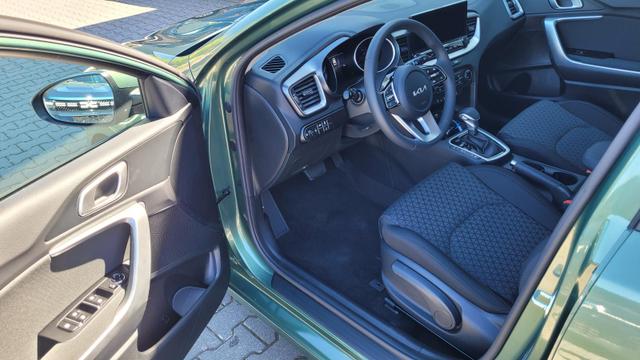 Kia Ceed SPIN 1.5 T-GDI AT Kamera*Sitzheizung*APP*Navi 