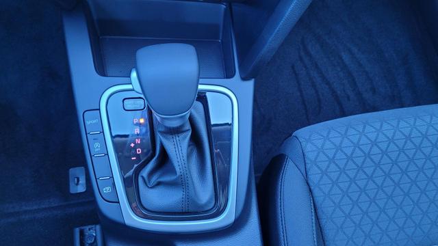Kia Ceed SPIN 1.5 T-GDI AT Kamera*Sitzheizung*APP*Navi 