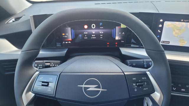 Opel Frontera Ultimate 1.2 107 kW Ultimate*7Sitze*LED*Navi*Shzg*PDC*Cam* 