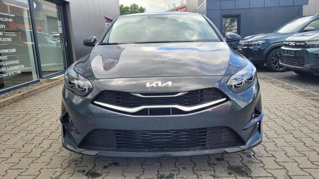 Kia Ceed - Gold 1.5 AT*LED*Navi*Shzg*Lhzg*PDC*Cam*17Zoll*