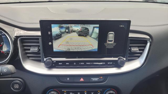 Kia Ceed Gold 1.5 AT*LED*Navi*Shzg*Lhzg*PDC*Cam*17Zoll* 