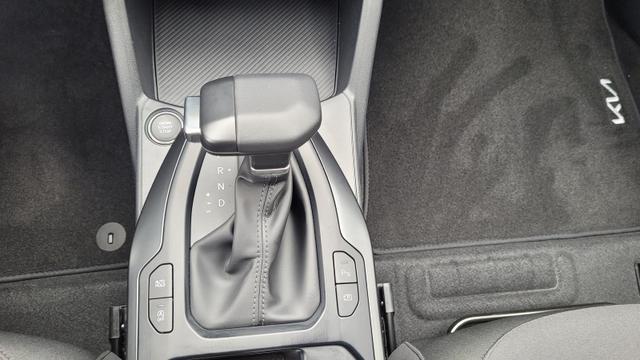 Kia K4 1.6 T-GDI 110 kW Vision DCT+NAVI+SHZ+ACA+LED+KAMERA 