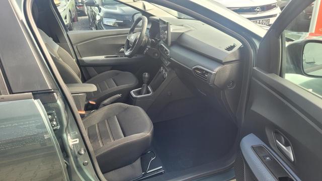 Dacia Sandero Stepway Expression Step 2026 TCe110 Winter Paket 
