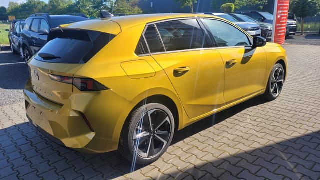 Opel Astra Edition Edition*LED*Navi*Shzg*Lhzg*PDC*Cam*17Zoll* 