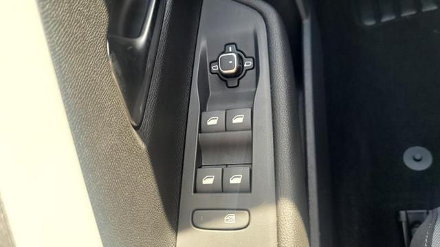 Opel Astra Edition Edition*LED*Navi*Shzg*Lhzg*PDC*Cam*17Zoll* 