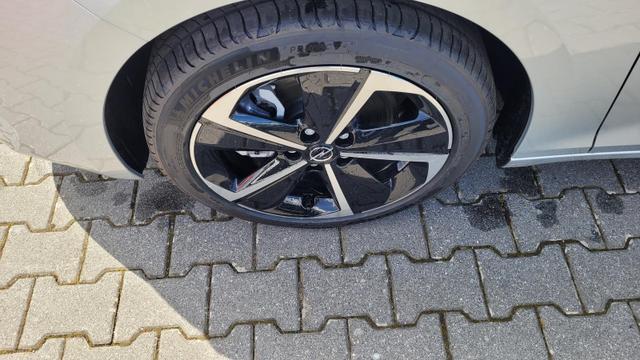 Opel Astra Caravan Edition ST*LED*Navi*Shzg*Lhzg*PDCv+h*17" 