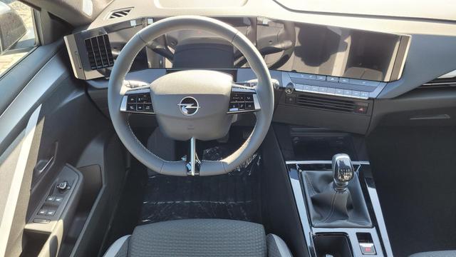 Opel Astra Edition Edition*LED*Navi*Shzg*Lhzg*PDC*Cam*17Zoll* 