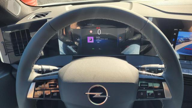 Opel Astra Edition Edition*LED*Navi*Shzg*Lhzg*PDC*Cam*17Zoll* 