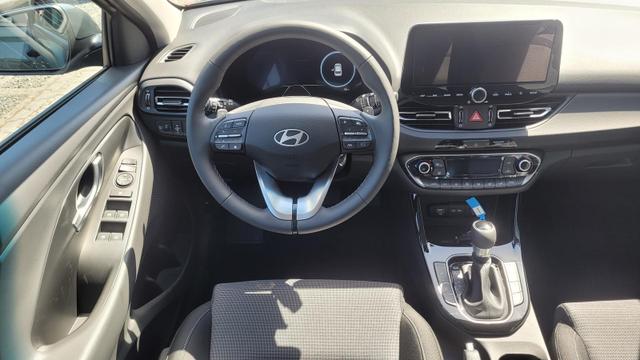 Hyundai i30 Kombi GO SW 1.6 GO*Navi*LED*Shzg*Lhzg*PDC*Cam*16Zoll* 