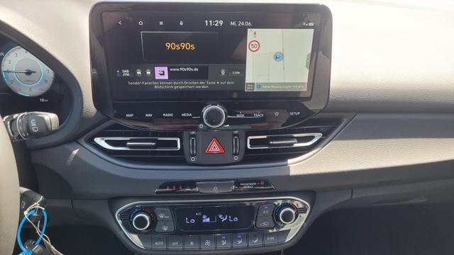 Hyundai i30 Kombi GO SW 1.6 GO*Navi*LED*Shzg*Lhzg*PDC*Cam*16Zoll* 