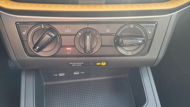 Seat Ibiza Reference 95PS*5Ja. Garantie*LED*Shzg*PDC*Full Link 