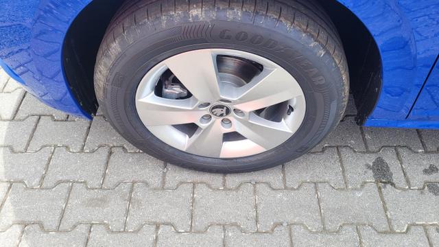 Skoda Kamiq Extra Extra*5JGar*LED*Shzg*PDC*Cam*16Zoll*ACA* 