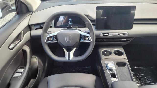 MG S5 EV Emotion *LED*Navi*Shzg*Lhzg*PDC*Cam*ACC*17" 
