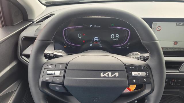 Kia Stonic Silver AT*Navi*Shzg*Lhzg*PDCv+h*Cam*16Zoll*LED 