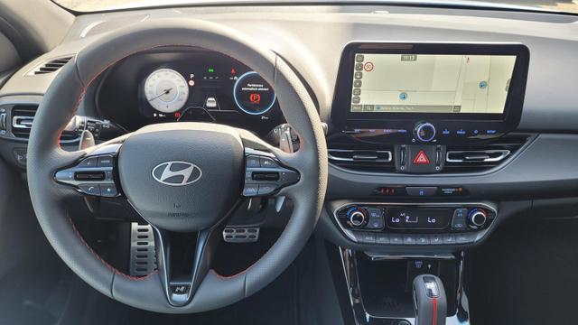 Hyundai i30 Kombi N-Line SW 1.6 N-Line*Navi*LED*Shzg*PDC*Cam*18" 