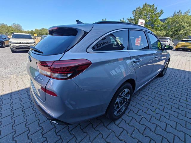 Hyundai i30 Kombi Style SW 1.6 Style*Navi*LED*Shzg*Lhzg*TOT*Cam*ACC 