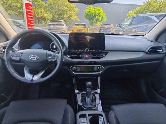 Hyundai i30 Kombi Style SW 1.6 Style*Navi*LED*Shzg*Lhzg*TOT*Cam*ACC 