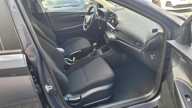 Hyundai i20 Family Family*Navi*Shzg*Lhzg*PDC*Cam*16Zoll*ACA* 