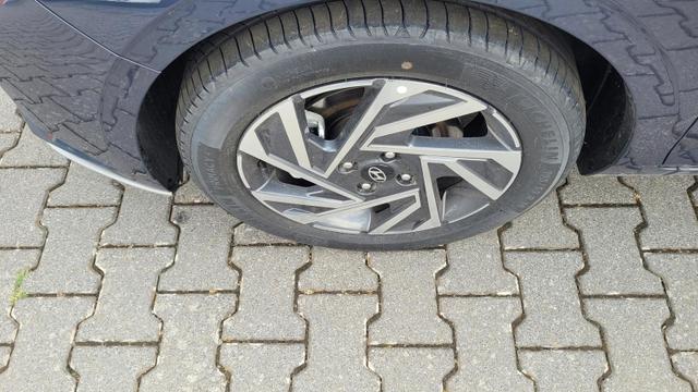 Hyundai i20 Family Family*Navi*Shzg*Lhzg*PDC*Cam*16Zoll*ACA* 