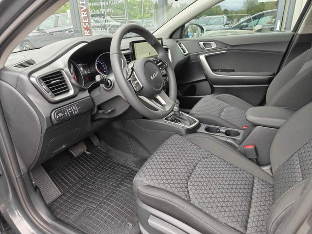Kia Ceed Spin 1.5 T-GDI AT Kamera*Sitzheizung*APP*Navi 